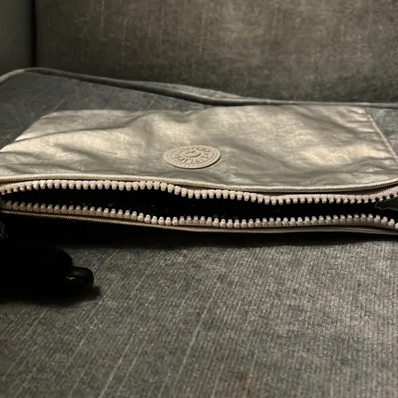 Kipling Ellettronico Star Wars Large Cosmetic Pouch - Picture 9 of 11